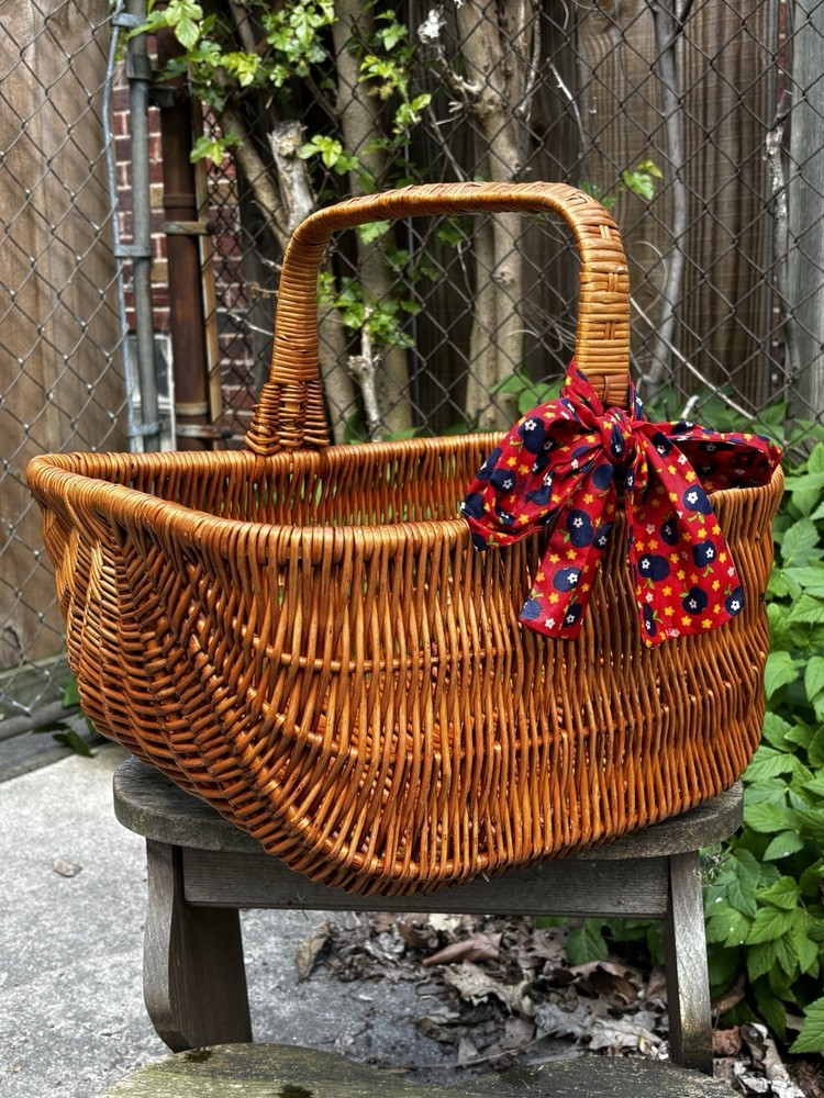 Large Vintage Wicker Garden/gathering/market Basket. Excellent. Cottage Core