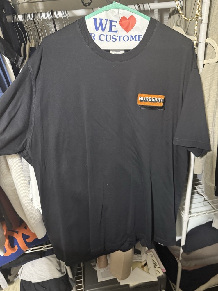 Burberry Men's T-Shirt Size L