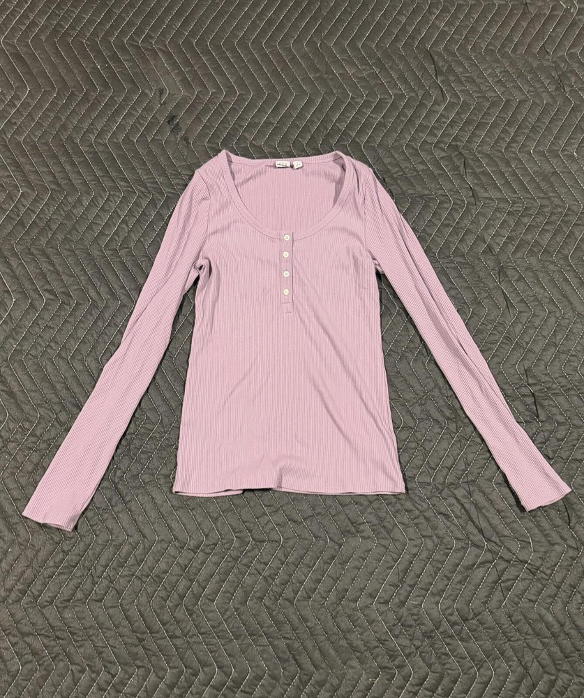GAP Women's Long Sleeve Ribbed Henley Shirt Small Lavender
