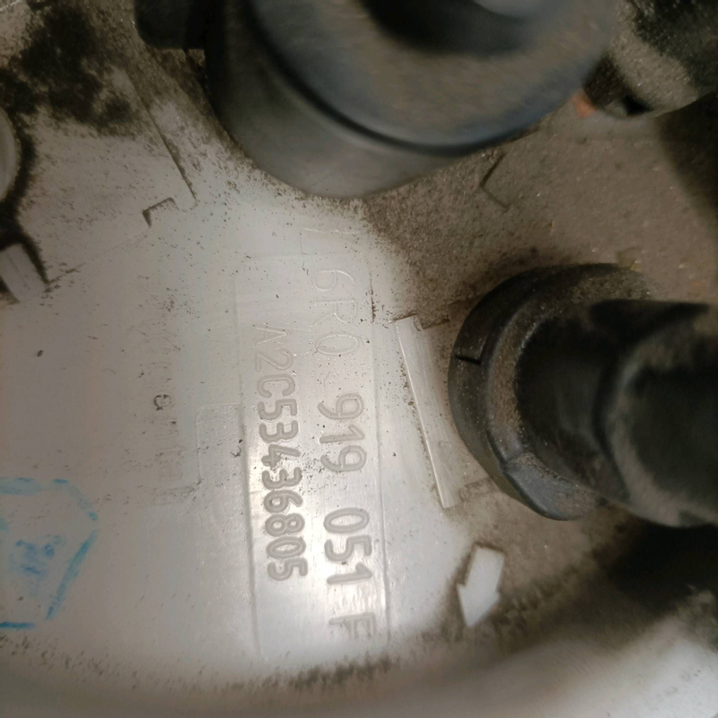 Fuel pump w/transducer (floating) Skoda Fabia (54) 1.2 TSI (63Kw)
