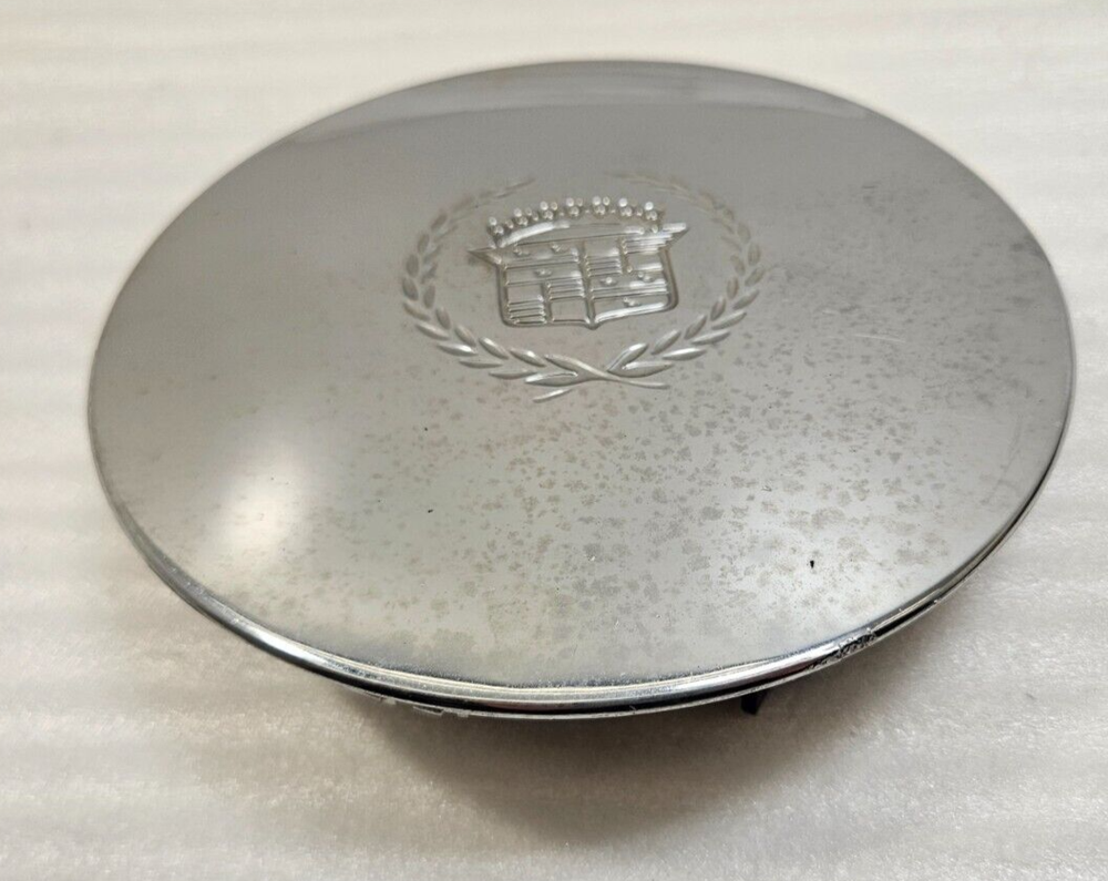 2000 -05 Cadillac Deville DTS Chrome Small Emblem OEM Center Cap 9593259