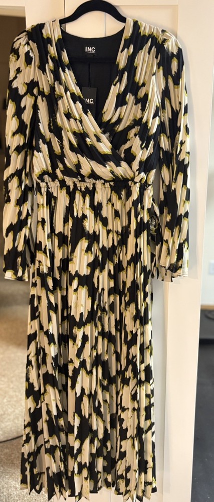 I.N.C. International Concepts Women's Printed Long-Sleeve Maxi Dress