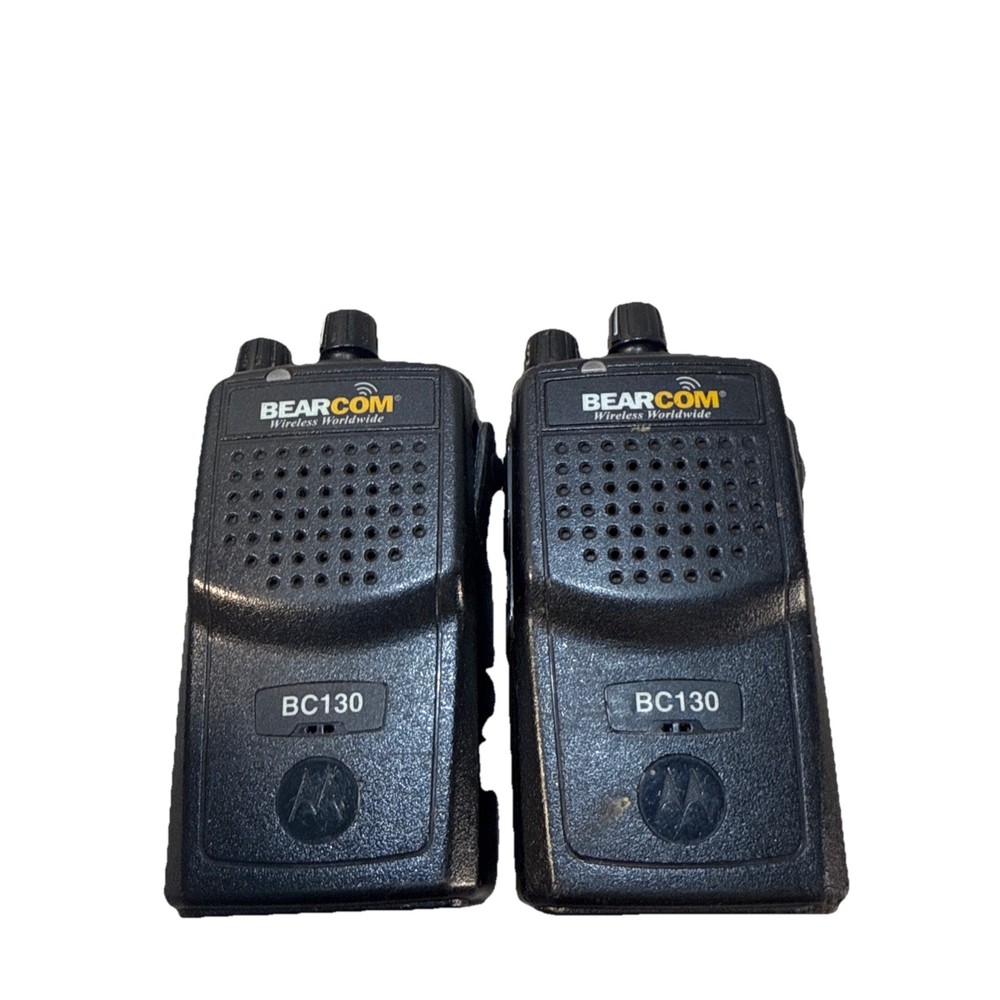 FOR parts only  LOT OF 2 Motorola BearCom BC130  4W 16CH Two Way Radio For Parts