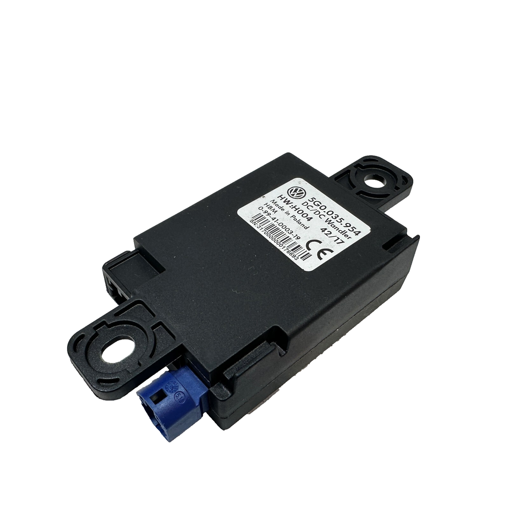 AUDI OEM Q3 POWER VOLTAGE CONVERTER CONTROL MODULE 2015 - 2018