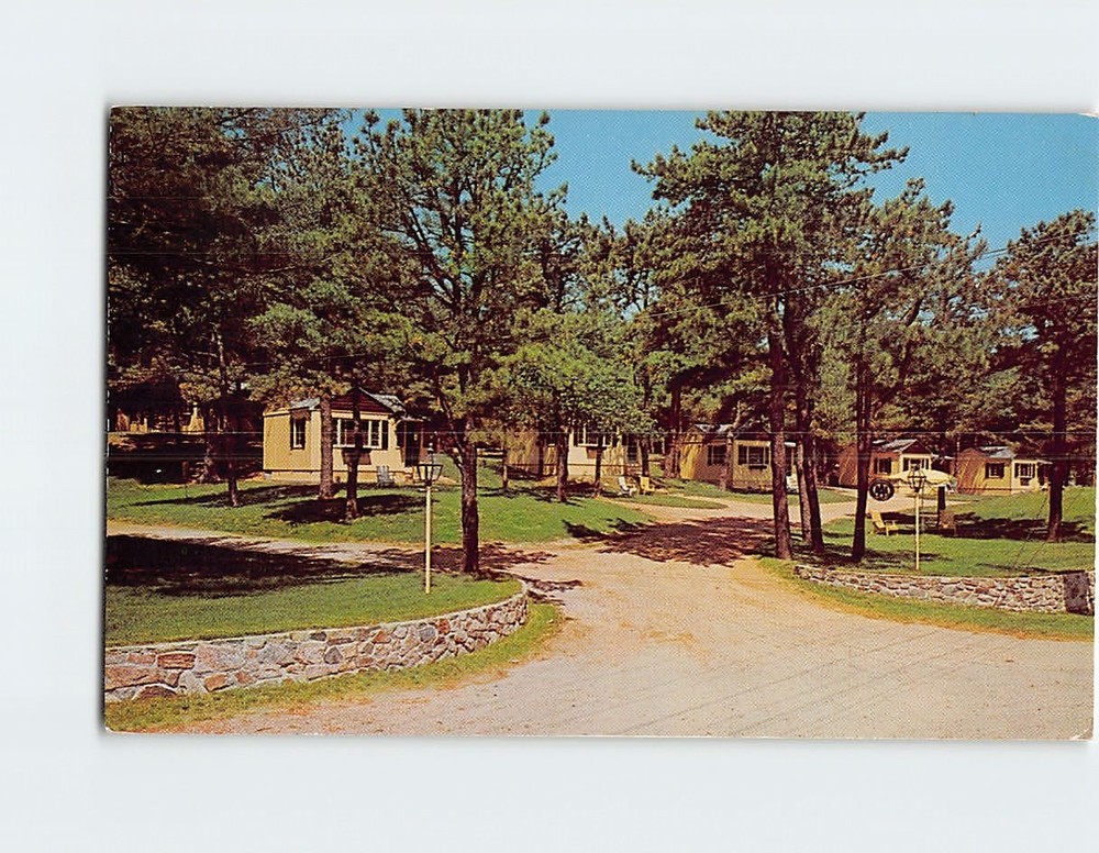 Postcard The East Wind  Motor Lodge Ogunquit Maine USA