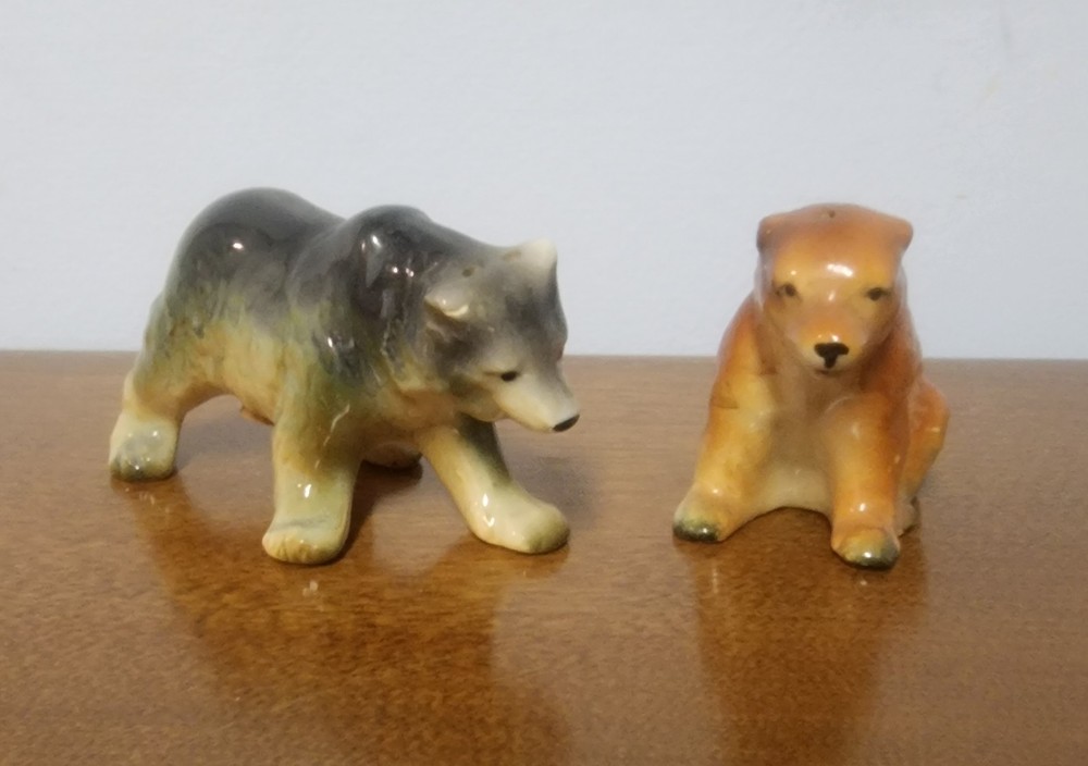 Vintage Ceramic Bear Salt And Pepper Shakers