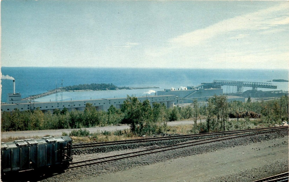 SILVER BAY, MINNESOTA, E. W. Davis Works, Reserve Mining Co Postcard