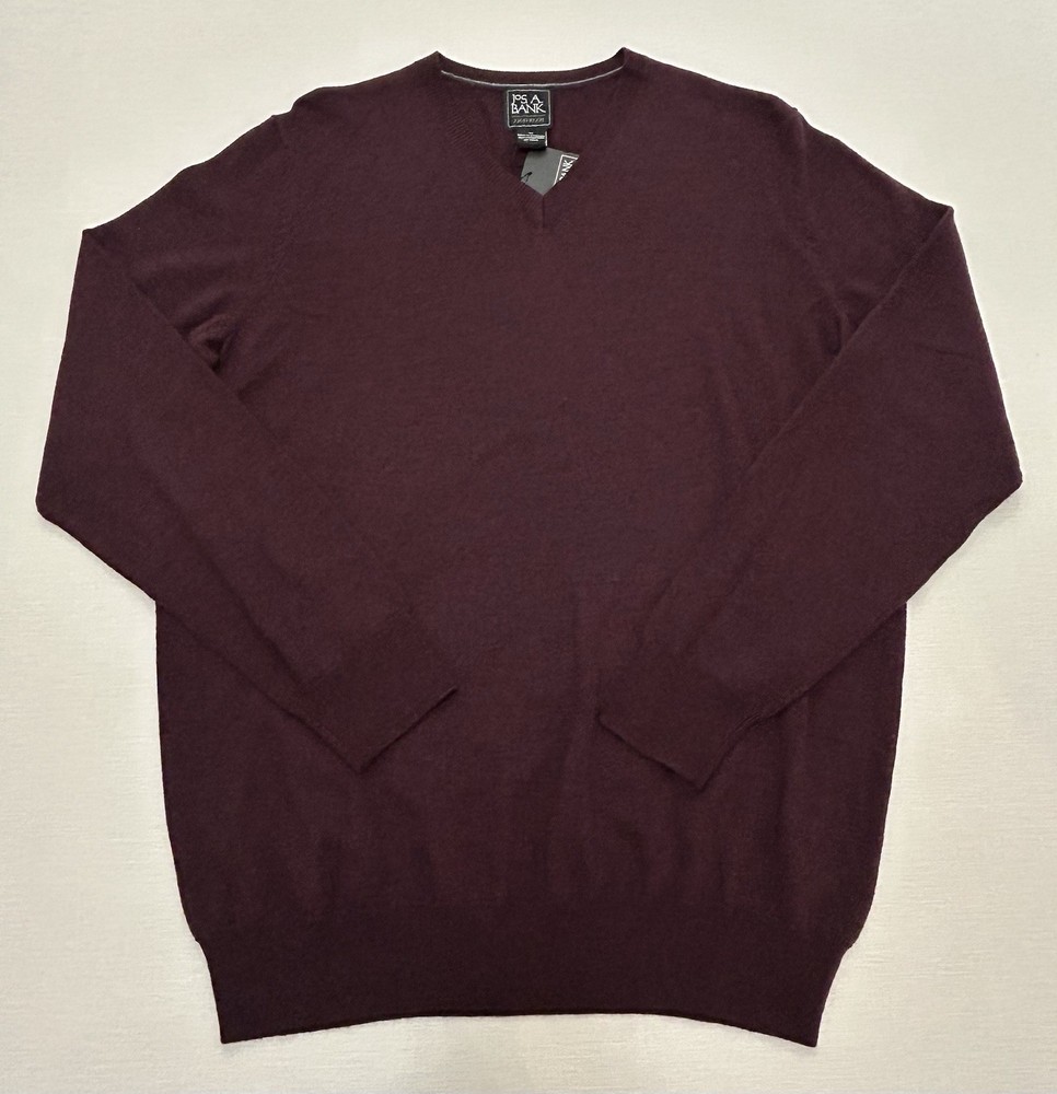 Jos A Bank Sweater Men's Medium V-Neck Merino Wool Traveler Red Maroon NWT