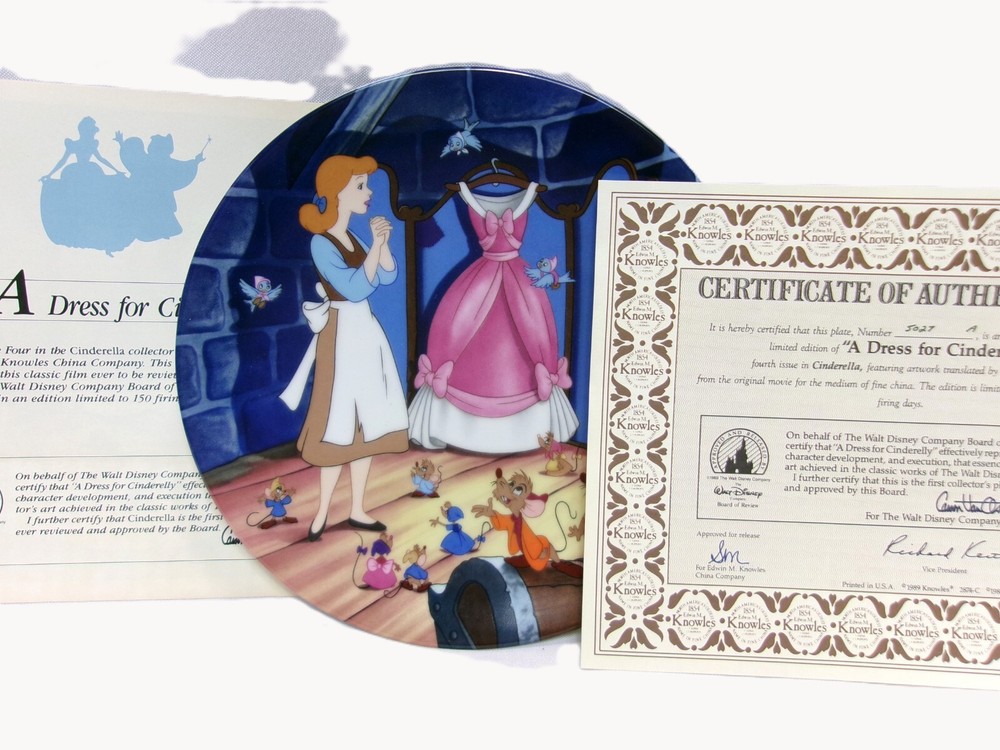 CINDERELLA - “A Dress For Cinderelly” Disney Vintage Collector’s Plate - w/ COA