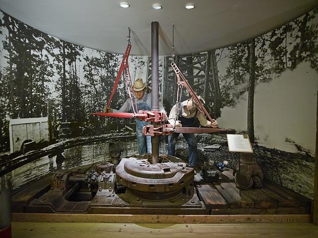 Photo:Kilgore Texas 2014 East Texas Oil Museum Oil Drilling Diorama