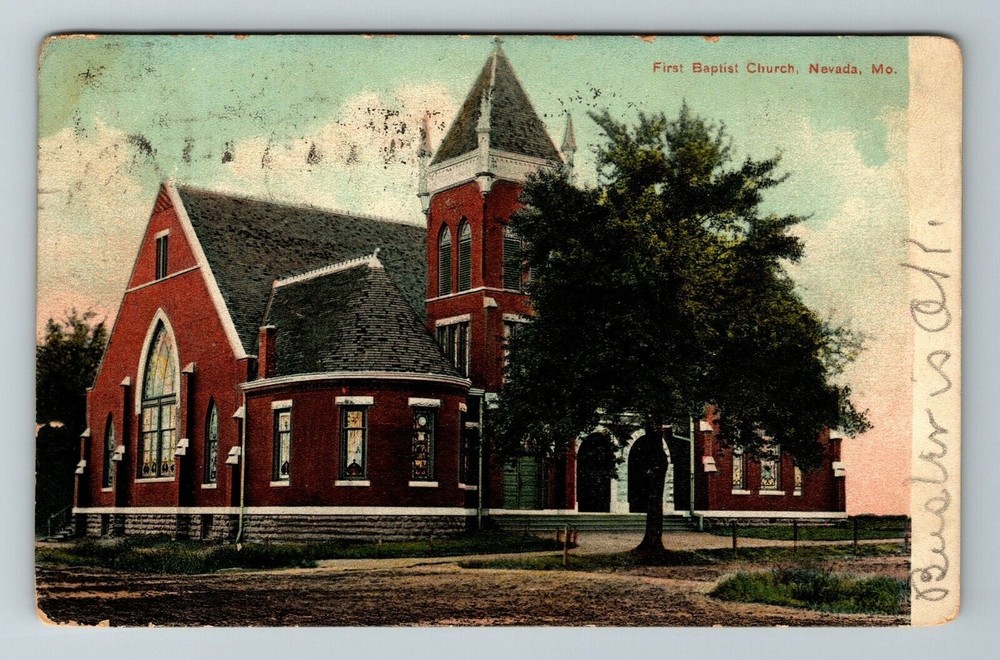 Nevada MO-Missouri, First Baptist Church, Exterior, Vintage Postcard