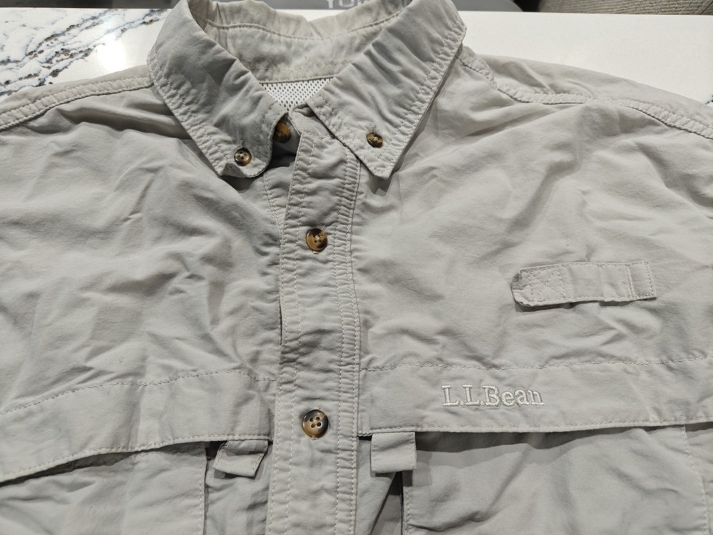 LL Bean Shirt Mens Medium Vented White UPF50+ Short Sleeve Fishing Outdoor