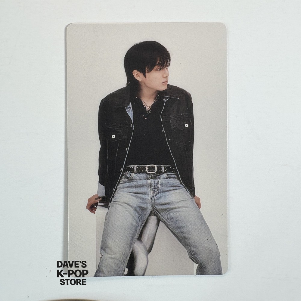 [BTS] Jungkook - GOLDEN WEVERSE Shop Benefit Official Photocard