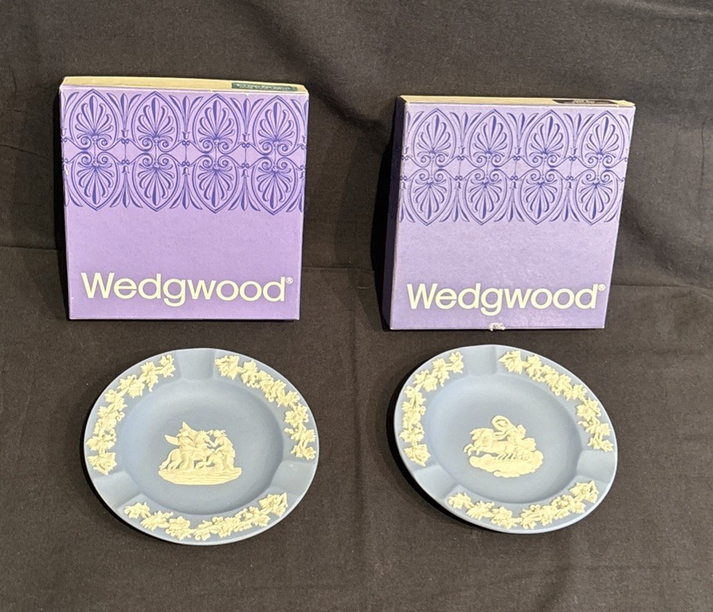 Vintage Wedgwood Blue Ash Tray Rings Jewelry Trinket Dish 4.5