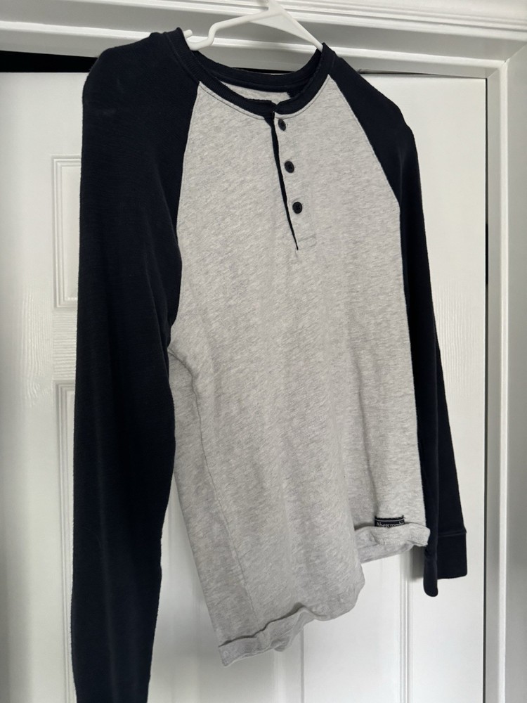 Abercrombie & Fitch Men's Blue & Gray Long Sleeve Henley Shirt, Size XS