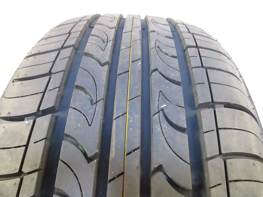 P225/50R18 Nexen Classe Premiere CP672 94 V Used 9/32nds