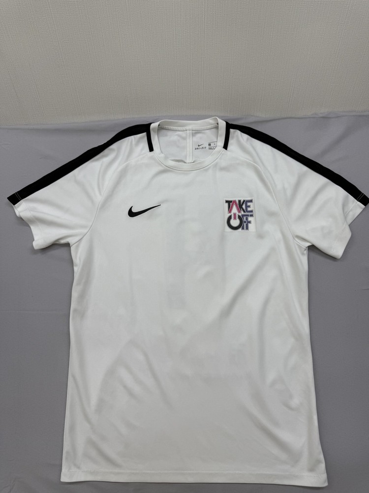 Nike Men's L White Dri-Fit Soccer Jersey Short Sleeve