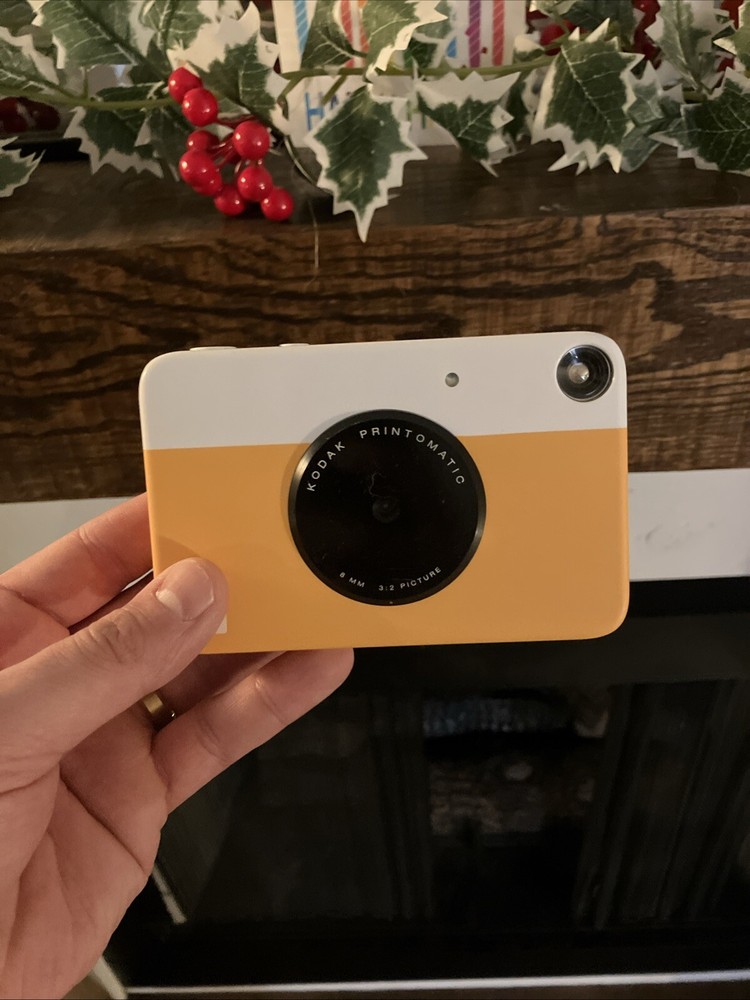 Kodak PRINTOMATIC 5 MP Digital Instant Print Camera - Yellow