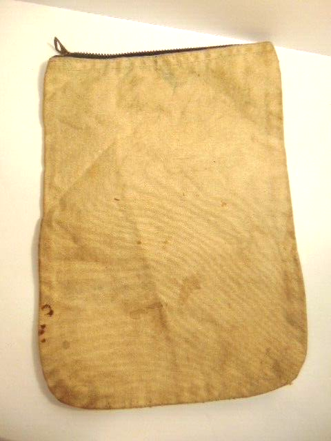 older, unlabeled canvas bank deposit bag with zipper