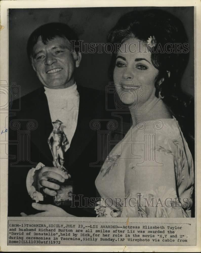 1972 Press Photo Actor Richard Burton & wife Elizabeth Taylor, Taormina, Sicily