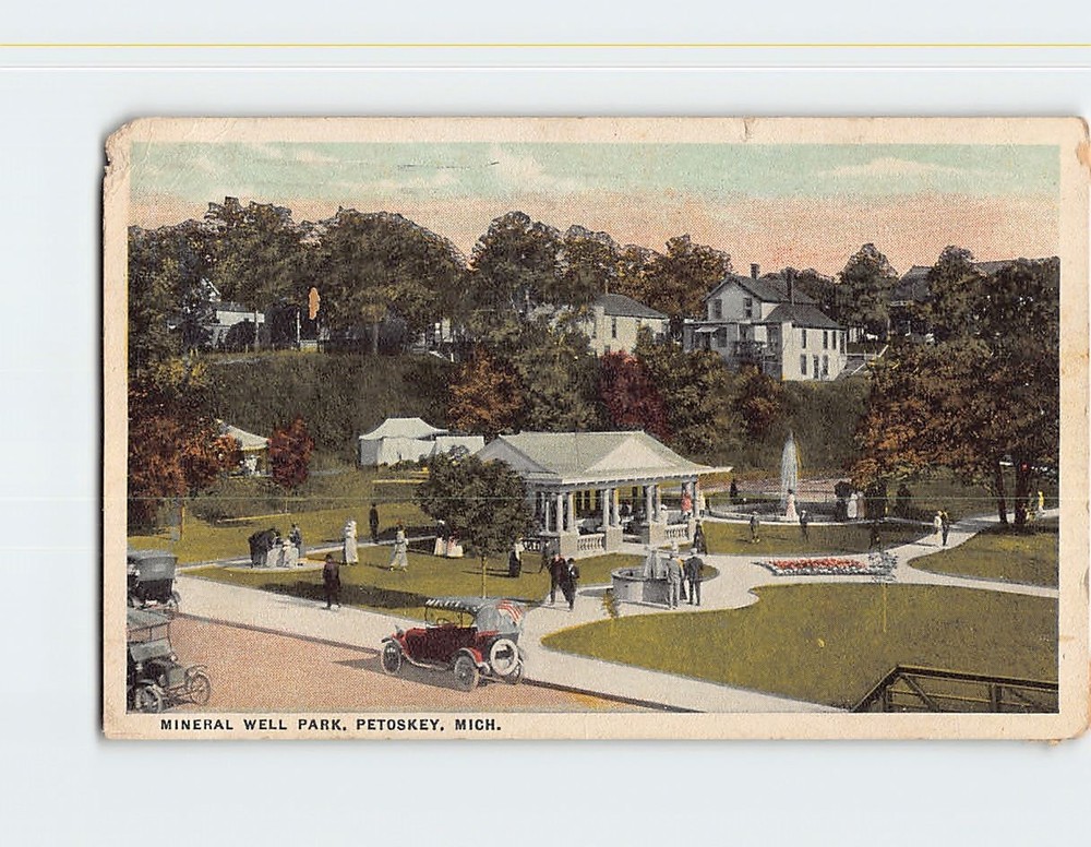 Postcard Mineral Well Park Petoskey Michigan USA
