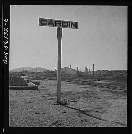 Photo:Cardin Sign Desert Roadscape 1900s Arizona Nevada Ghost Town