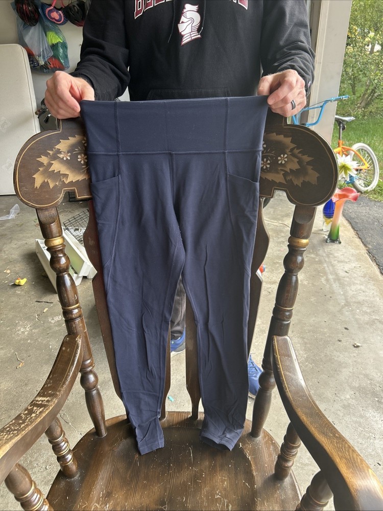 Women’s Pants Athleta Medium