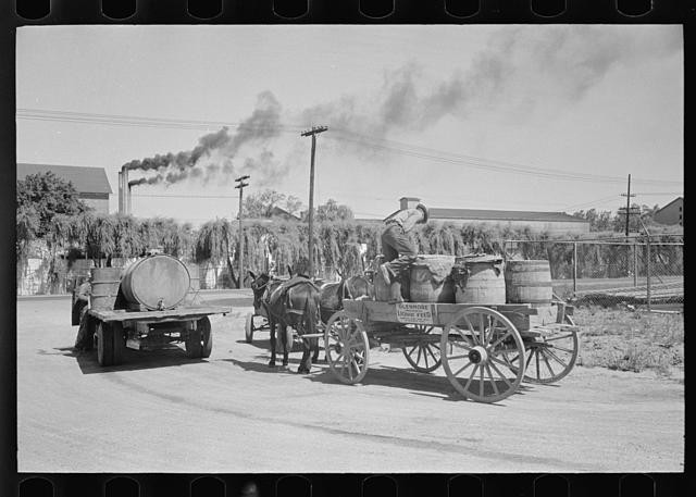 Owensboro Kentucky 1938 Farmer with Horse Cart Liquid Feed Tank Wagon