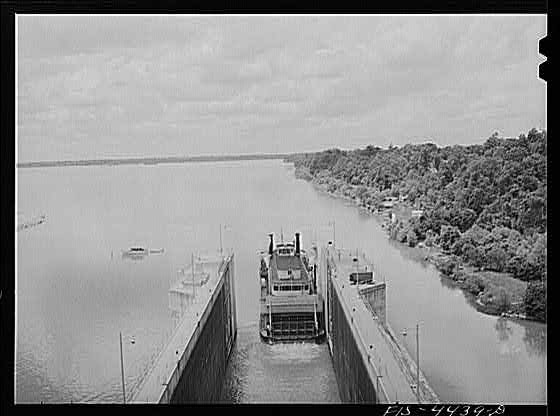 Photo:Alabama Wheeler Dam 1930s TVA Excursion Steamer Dam Lock Gorge