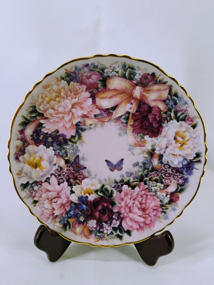 Lena Liu Circle of Love collectible floral porcelain plate Bradford Exchange