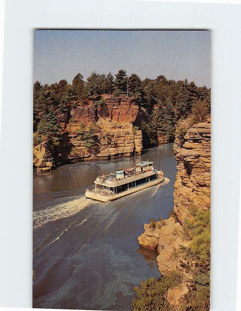 Postcard Clipper Winnebago Upper Dells Wisconsin Dells Wisconsin USA