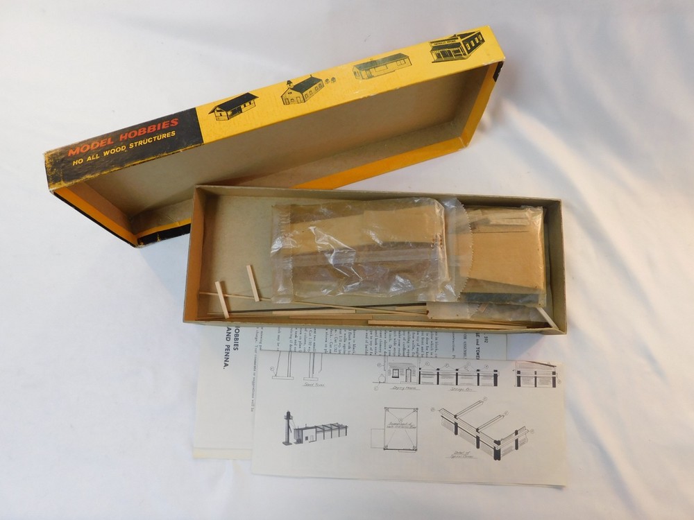 Model Hobbies 592 HO Scale Wood Sand House Kit