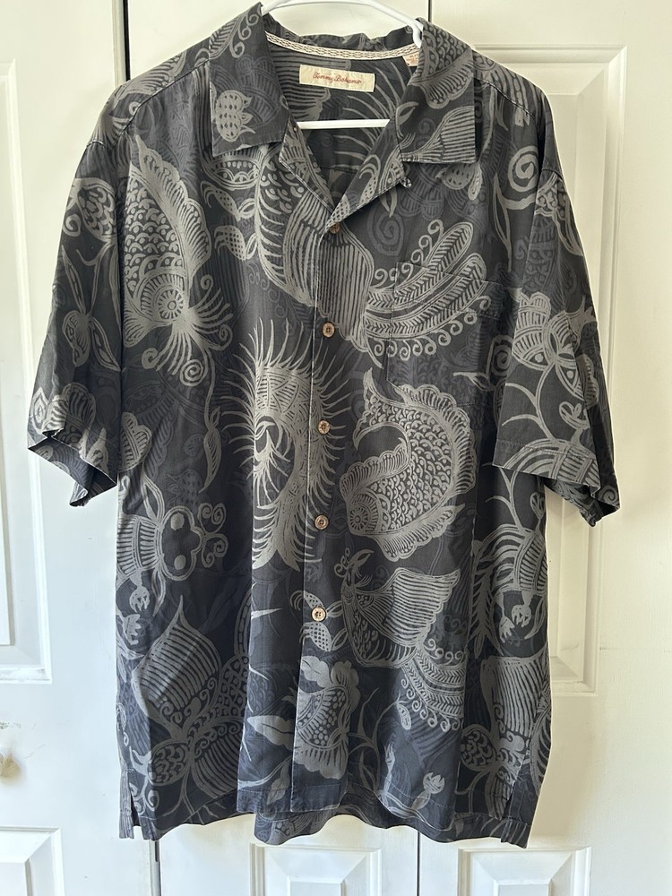 Tommy Bahama Mens XL Silk Tropical Fish Camp Shirt Black Grey Short Sleeve