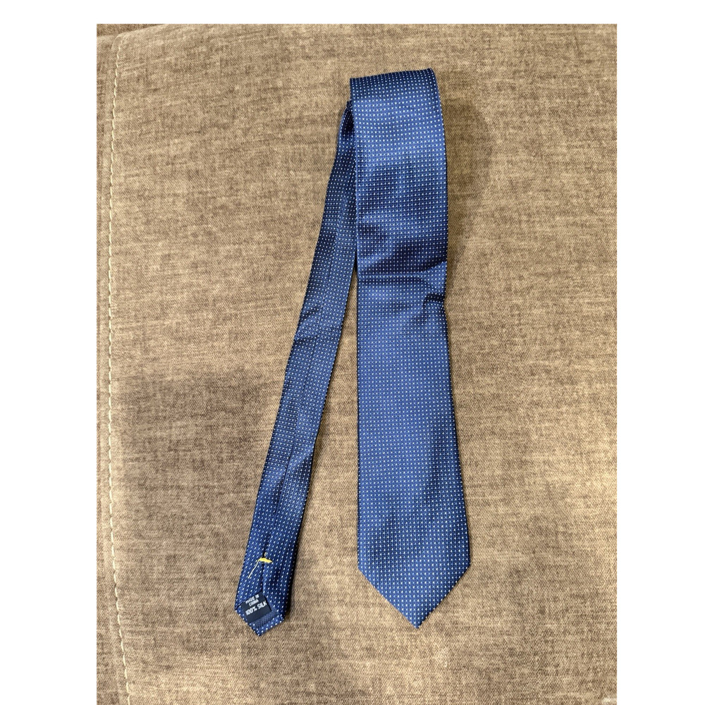 Nautica Men's 100% Silk Tie Blue White Polka Dot Pointed Woven Logo