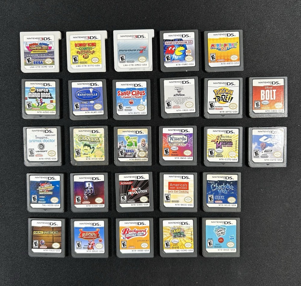 🔥Lot Of 27 Nintendo 3DS & DS Cartridges Plus Case 100% Authentic🔥￼