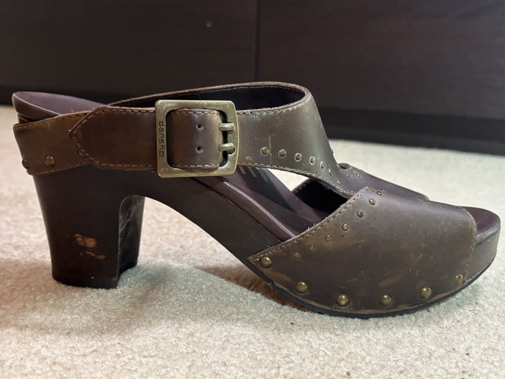 Dansko Slip-On Clog Sandal Brown Leather Women's Sz 40 US 9 to 9.5