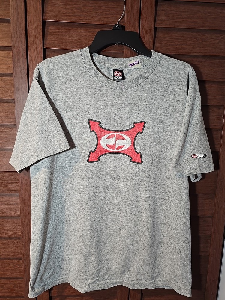 Vintage Split Skateboarding Graphic Logo T-Shirt Size Large
