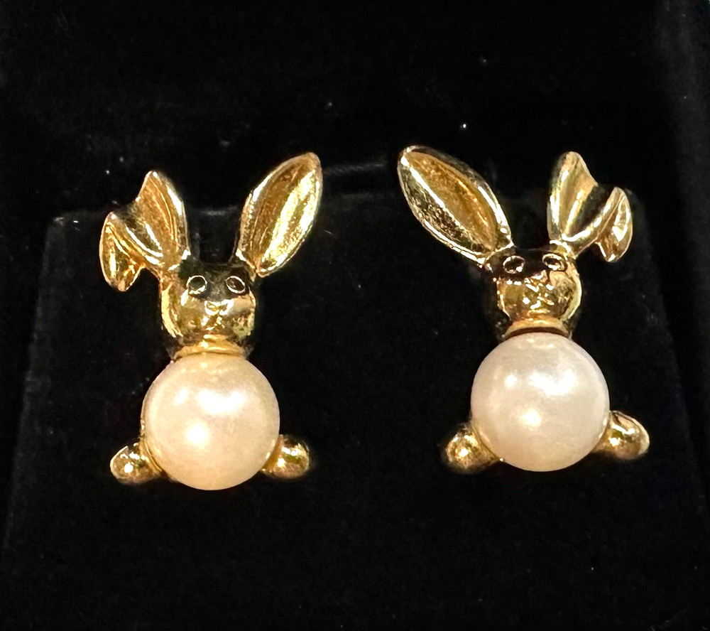 Signed AVON Vtg Bunny Rabbit Gold Tone Pierced Earrings Jewelry Lot I