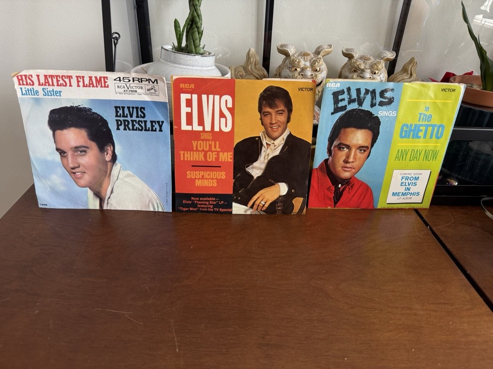 Lot of 3 Elvis Presley 45s w/Picture Sleeves
