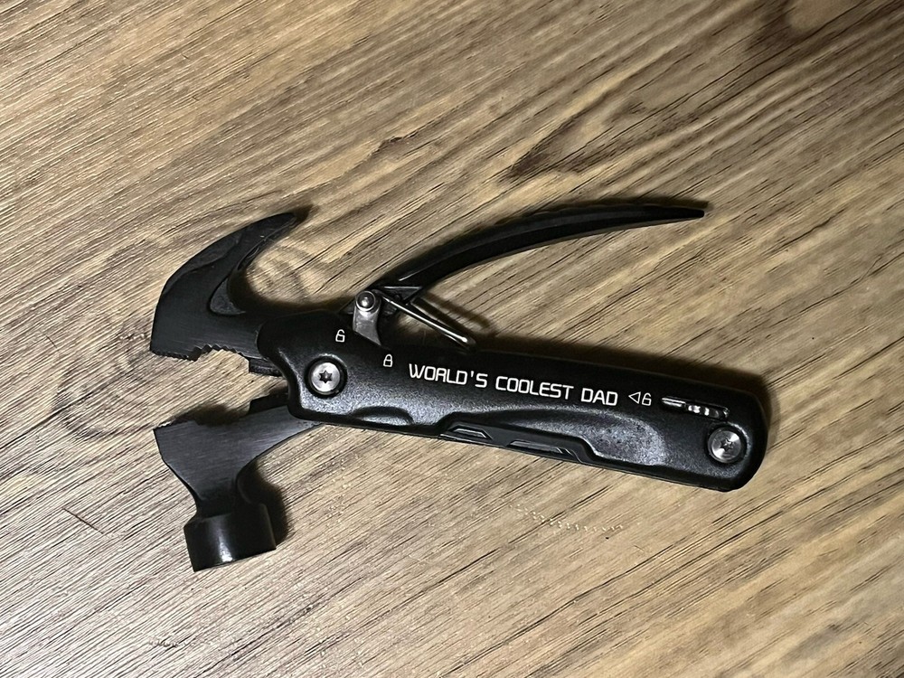 12-in-1 Multitool Hammer – The Ultimate Gift for Hardworking Dads