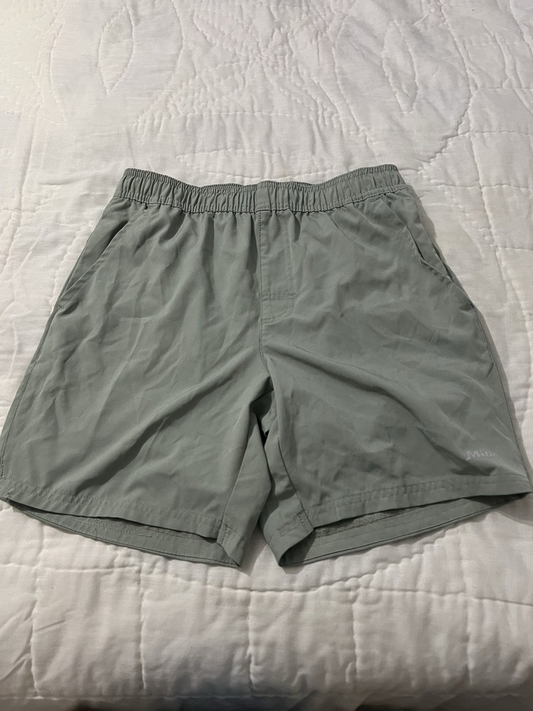 Mitre Men’s Small Elastic Waist Green Shorts With 7” Inseam Pockets