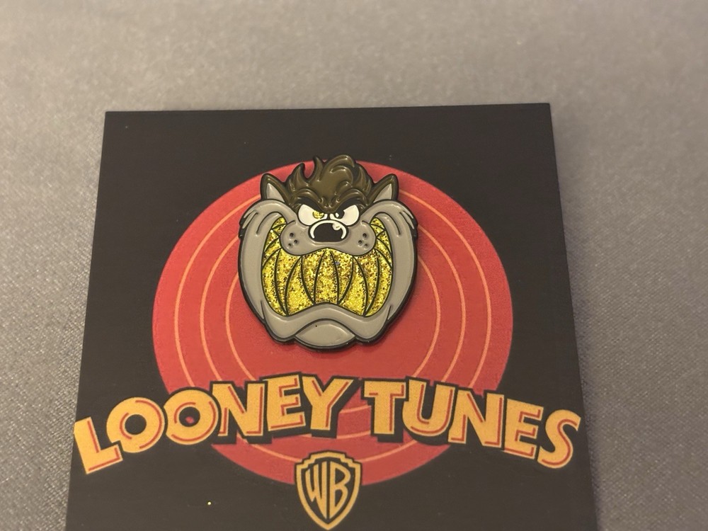 Pinzcity Taz Scare Bear Face Looney Tunes Hat Pin Tasmanian Devil