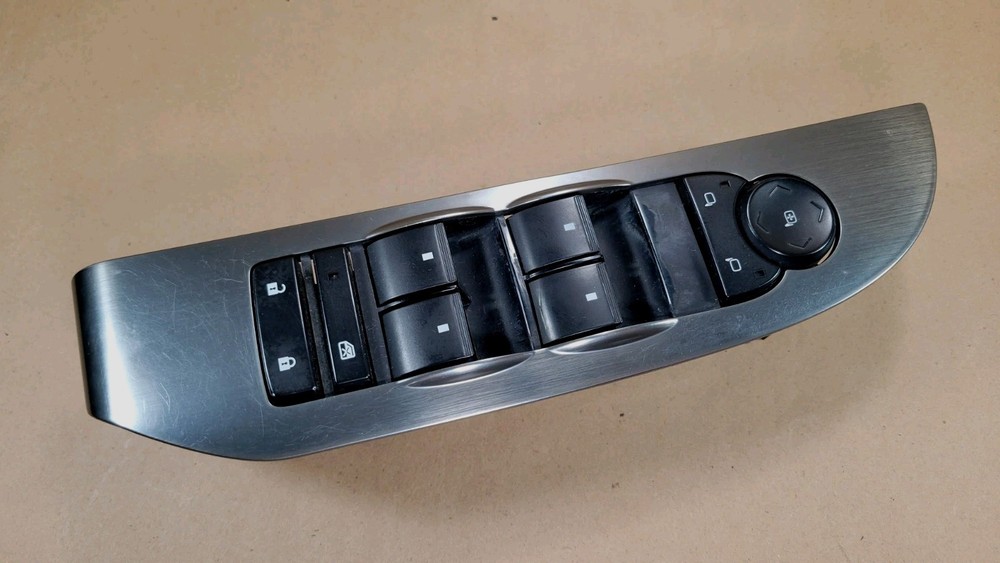 2007-2014 Escalade Suburban Tahoe Yukon Left Driver Master Power Window Switch
