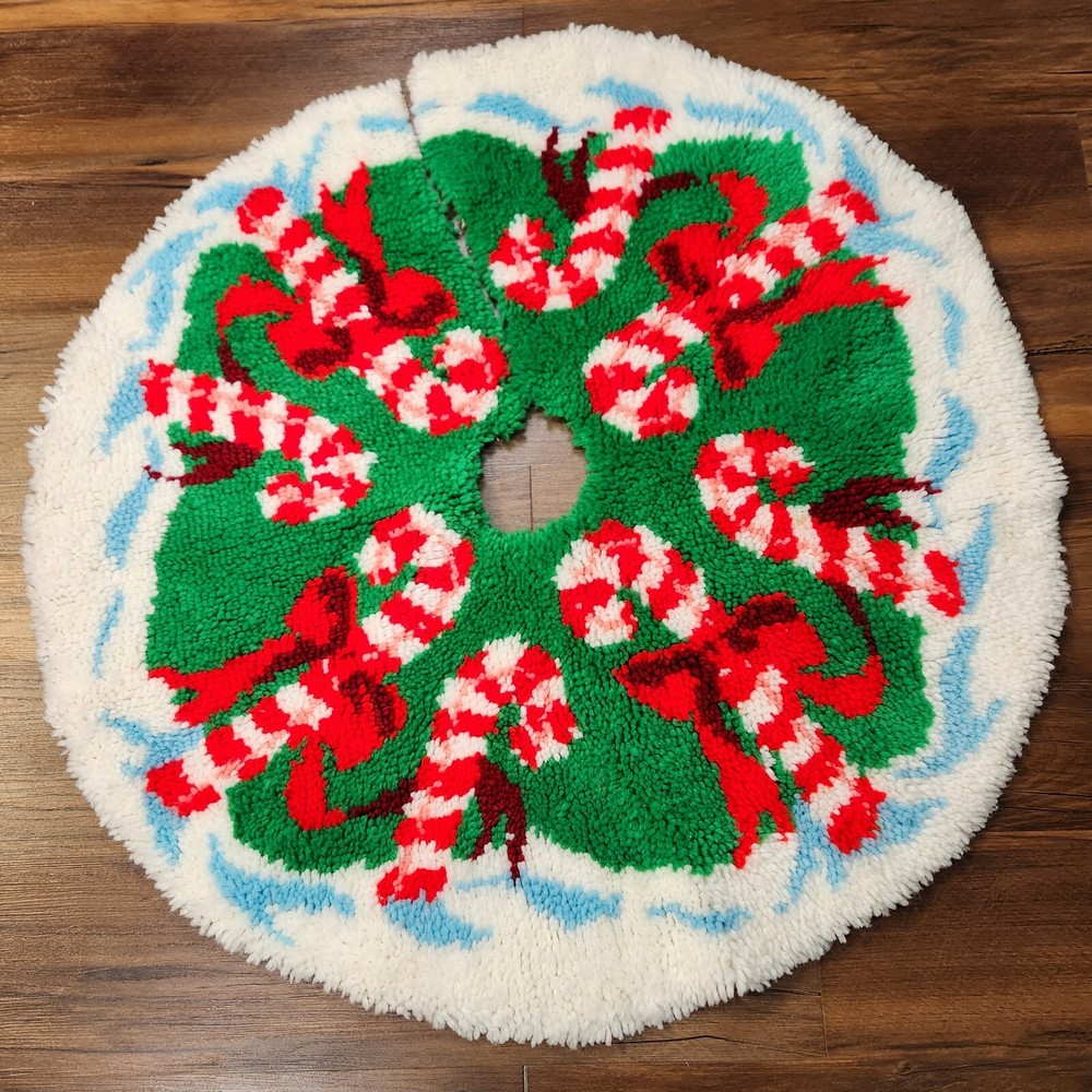 Latch Hook Woven Yarn Christmas Tree Skirt with Candy Cane Design Holiday Decor