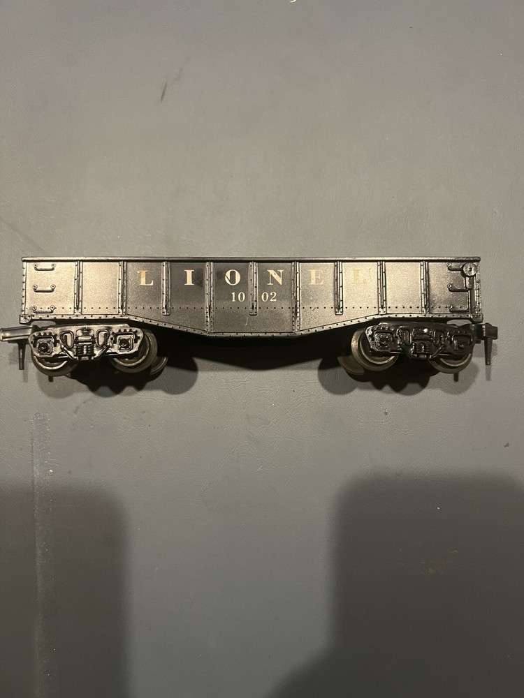 LIONEL GONDOLA  CAR O GAUGE