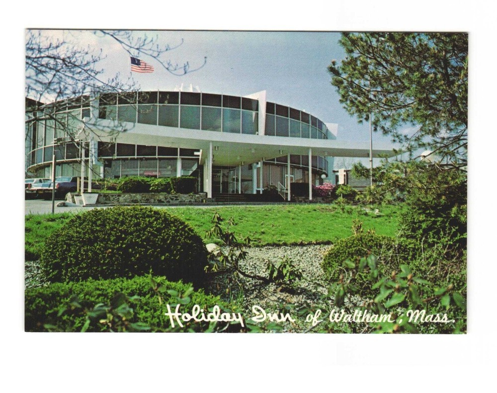 Holiday Inn of Waltham MA Vintage postcard unposted