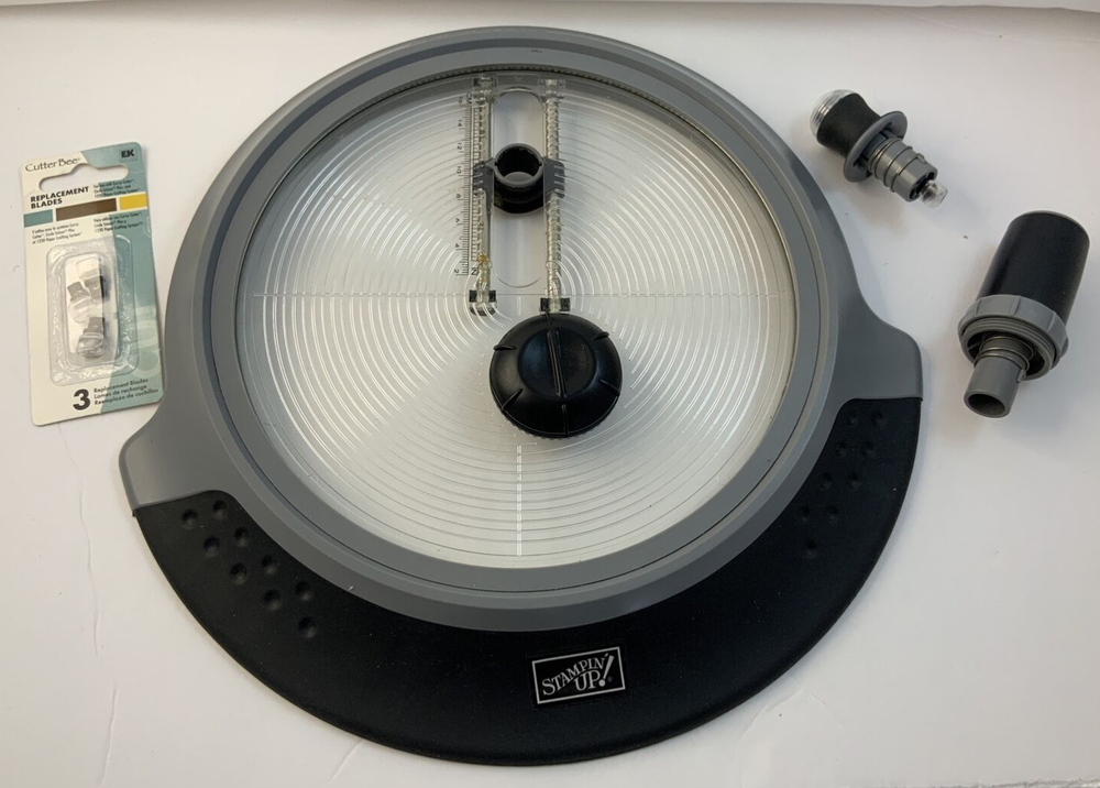 STAMPIN UP Circle Cutter Scissor Plus Cutter Bee Tool with 3 Blades