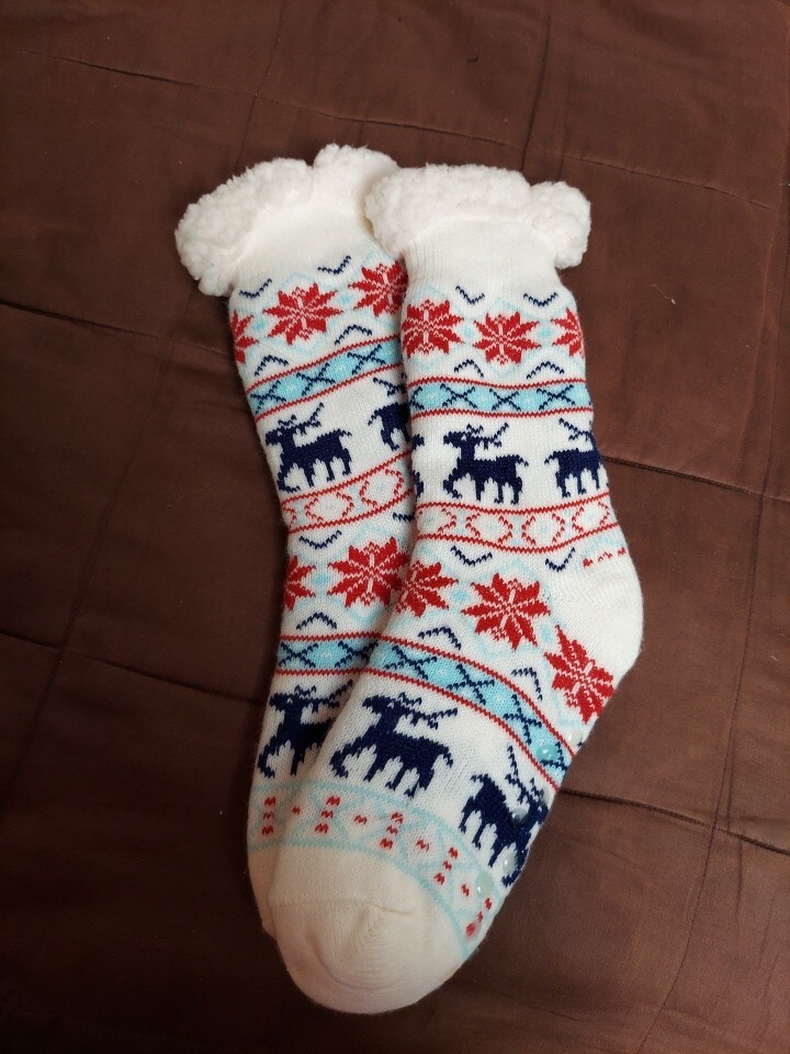 Anti-Slip Winter Socks Xmas Cozy Warm Comfy Soft New Girl Women Men One Size New