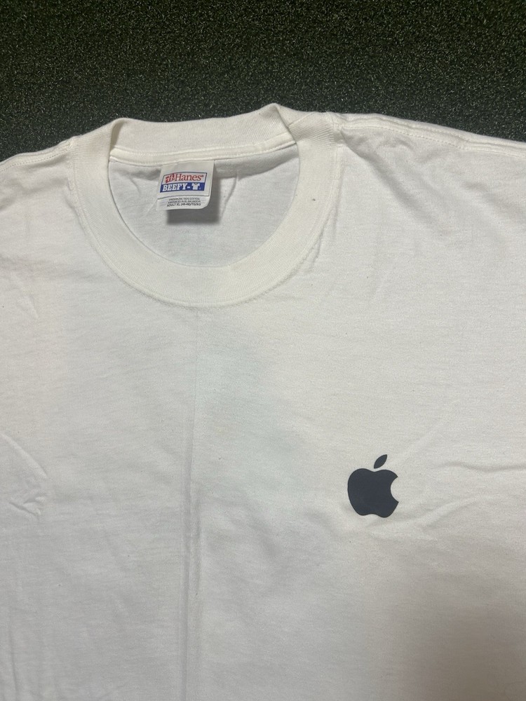Vintage Y2K Apple Mac 