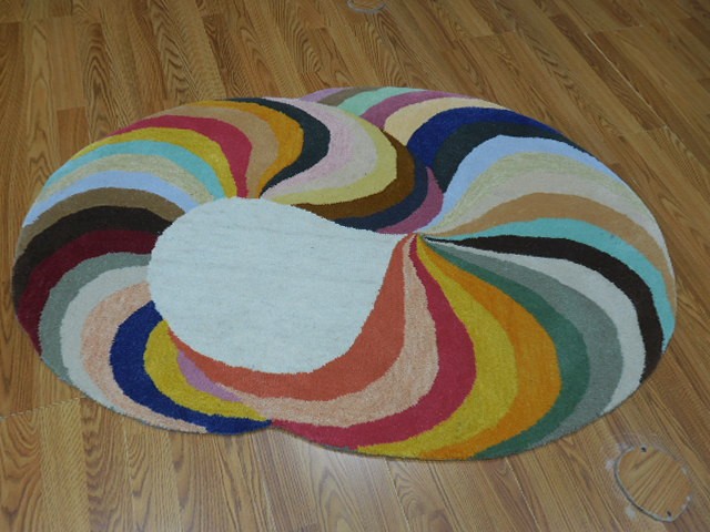 Tibetan Abstract Graffiti Rug Shape Handmade Kids Boho Rug Aesthetic Rug 4x4 Ft-image